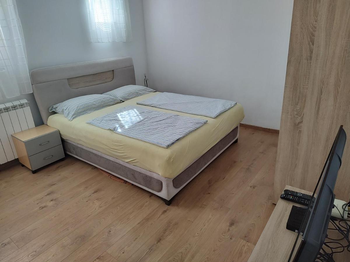 Apartman Anastasija Surčin エクステリア 写真