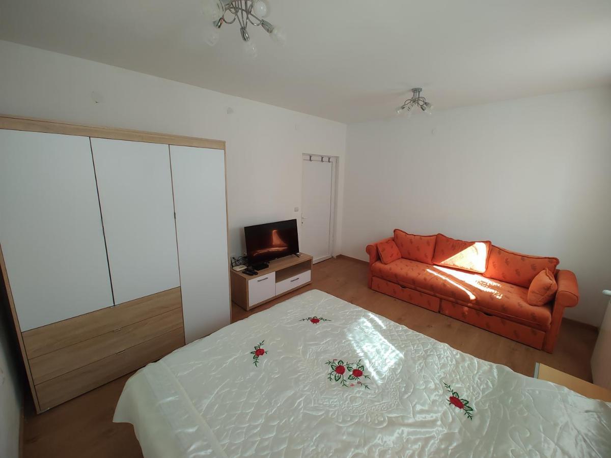Apartman Anastasija Surčin エクステリア 写真