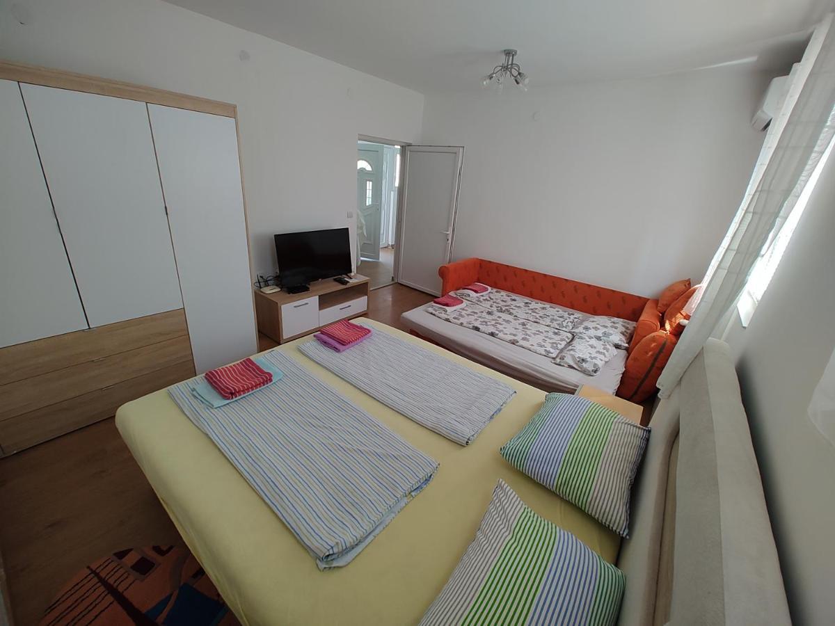 Apartman Anastasija Surčin エクステリア 写真