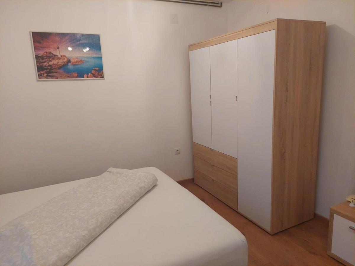 Apartman Anastasija Surčin エクステリア 写真